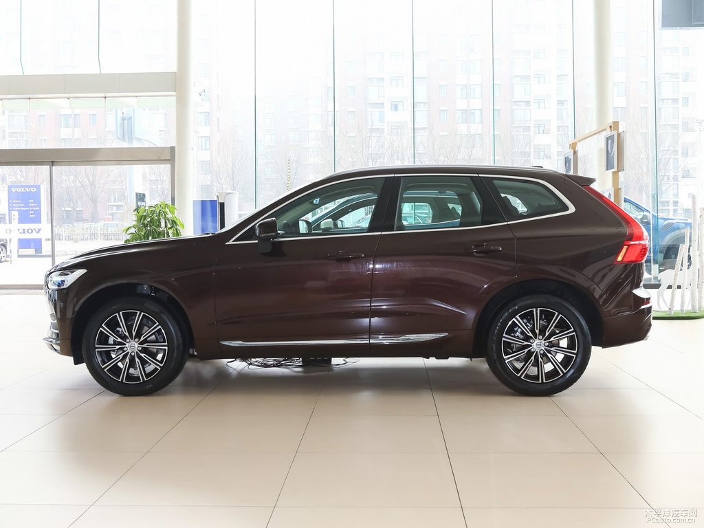 楓木棕沃爾沃XC60整車(chē)外觀(guān)外觀(guān)圖片