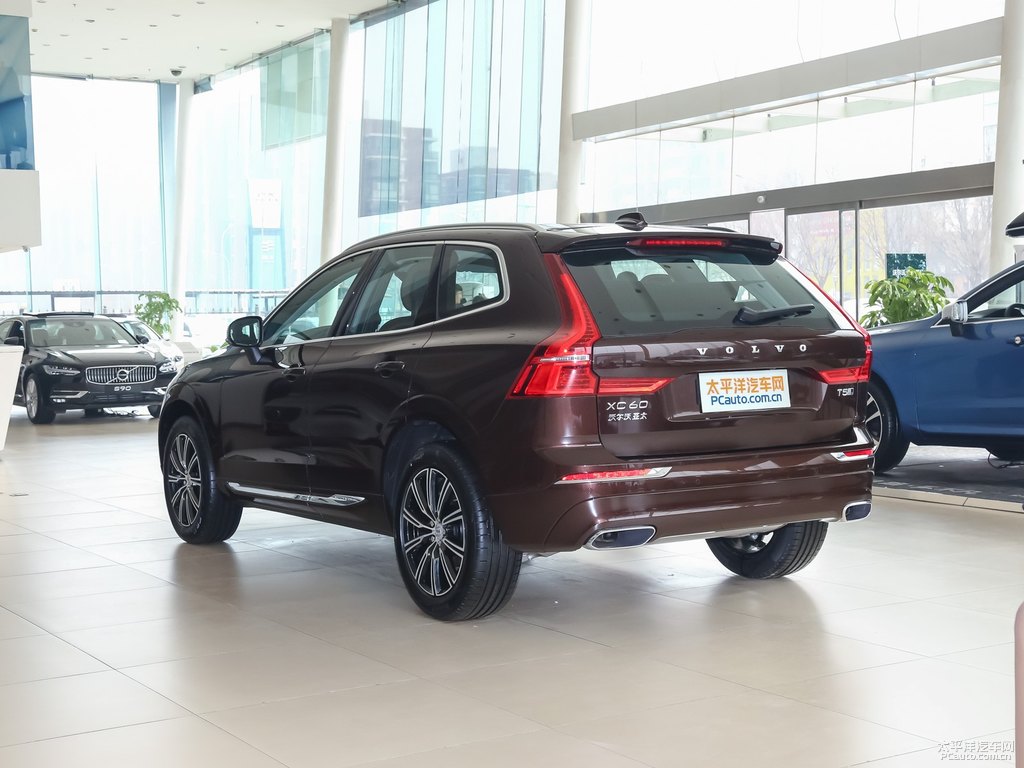 楓木棕沃爾沃XC60整車外觀外觀圖片