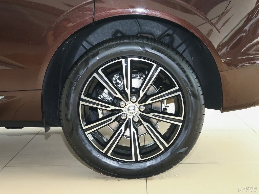 楓木棕沃爾沃XC60車身外觀圖片