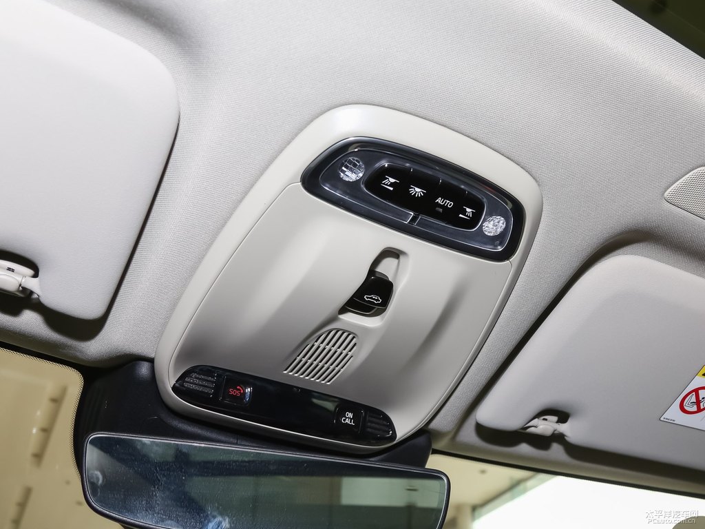 楓木棕沃爾沃XC60車廂內(nèi)飾圖片