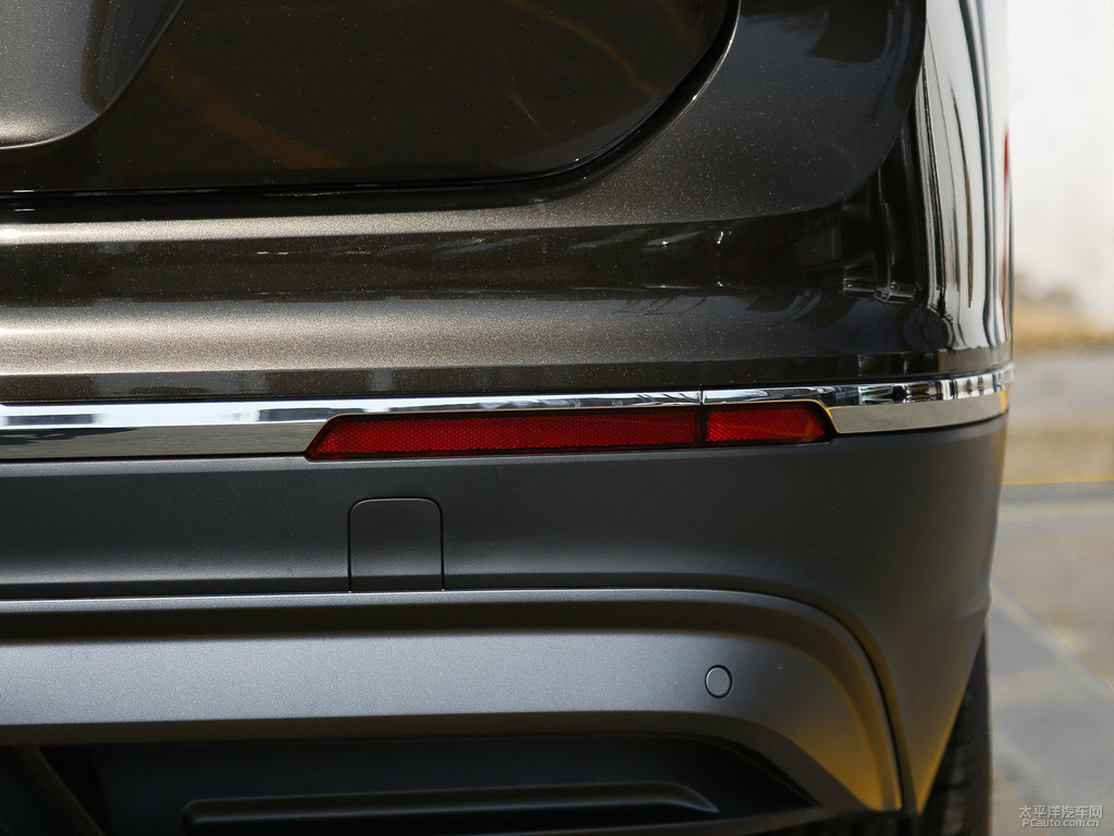 峻嶺棕途觀(guān)L車(chē)尾外觀(guān)圖片