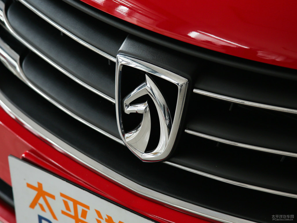 朝霞紅寶駿310車頭外觀圖片