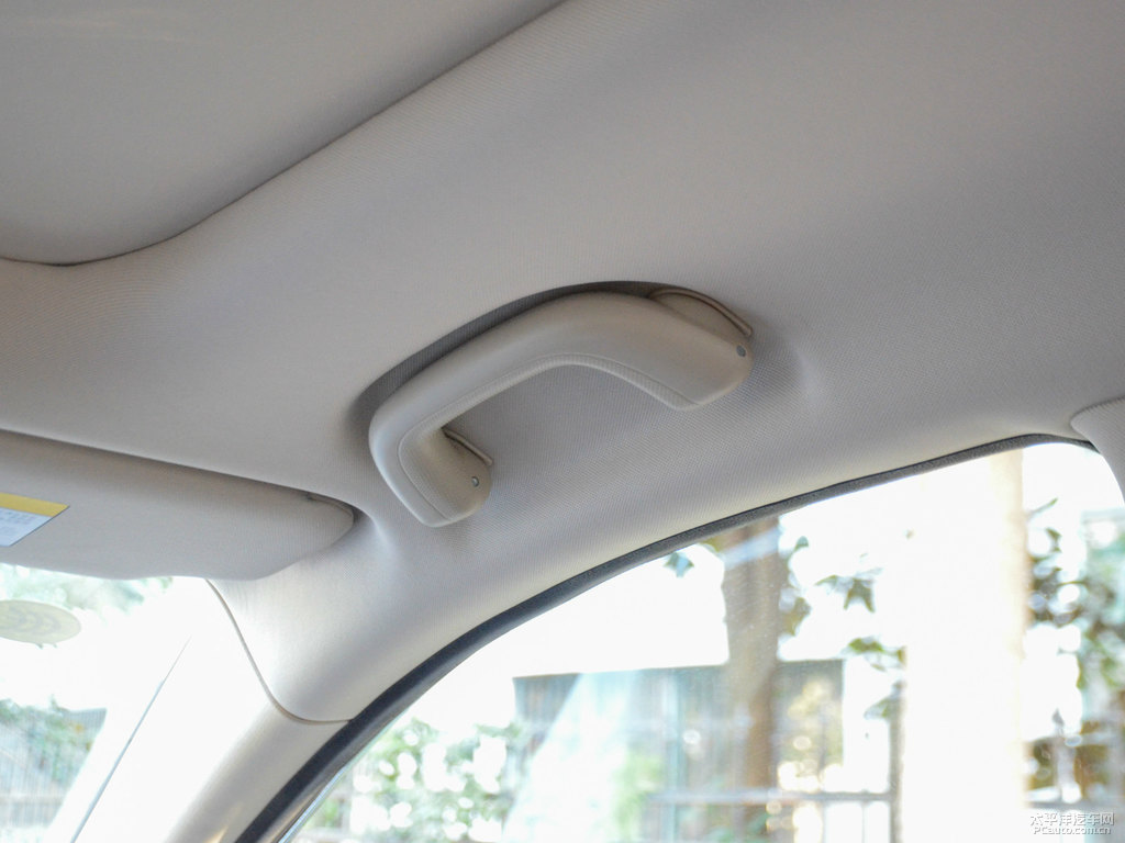月光白睿騁CC車廂內(nèi)飾圖片