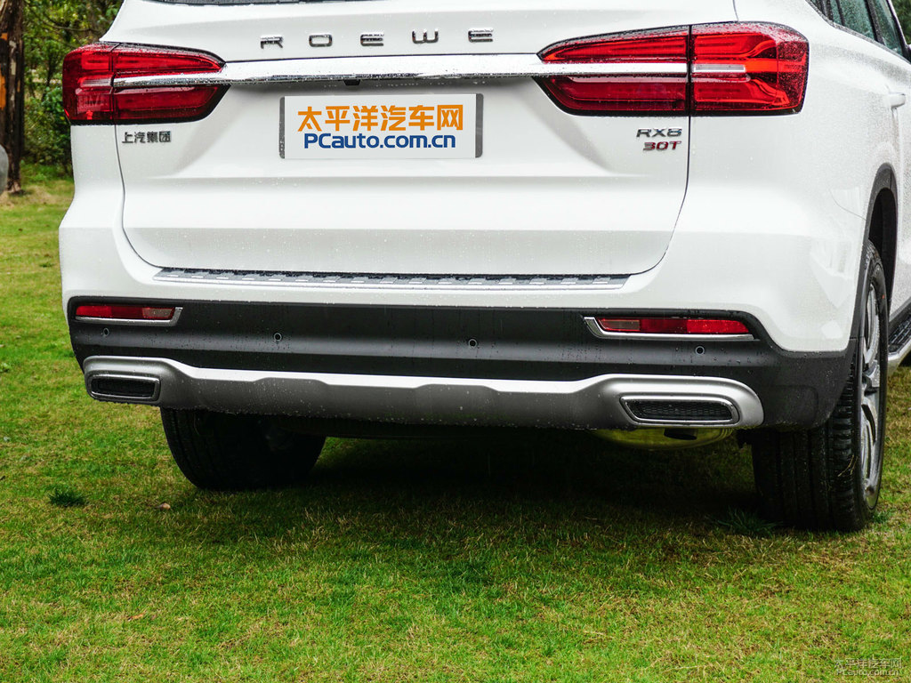 珍珠白榮威RX8車尾外觀圖片
