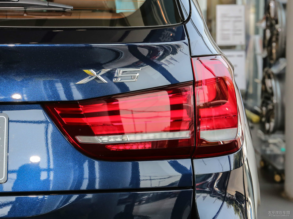 帝王藍(lán)寶馬X5(進(jìn)口)車尾外觀圖片