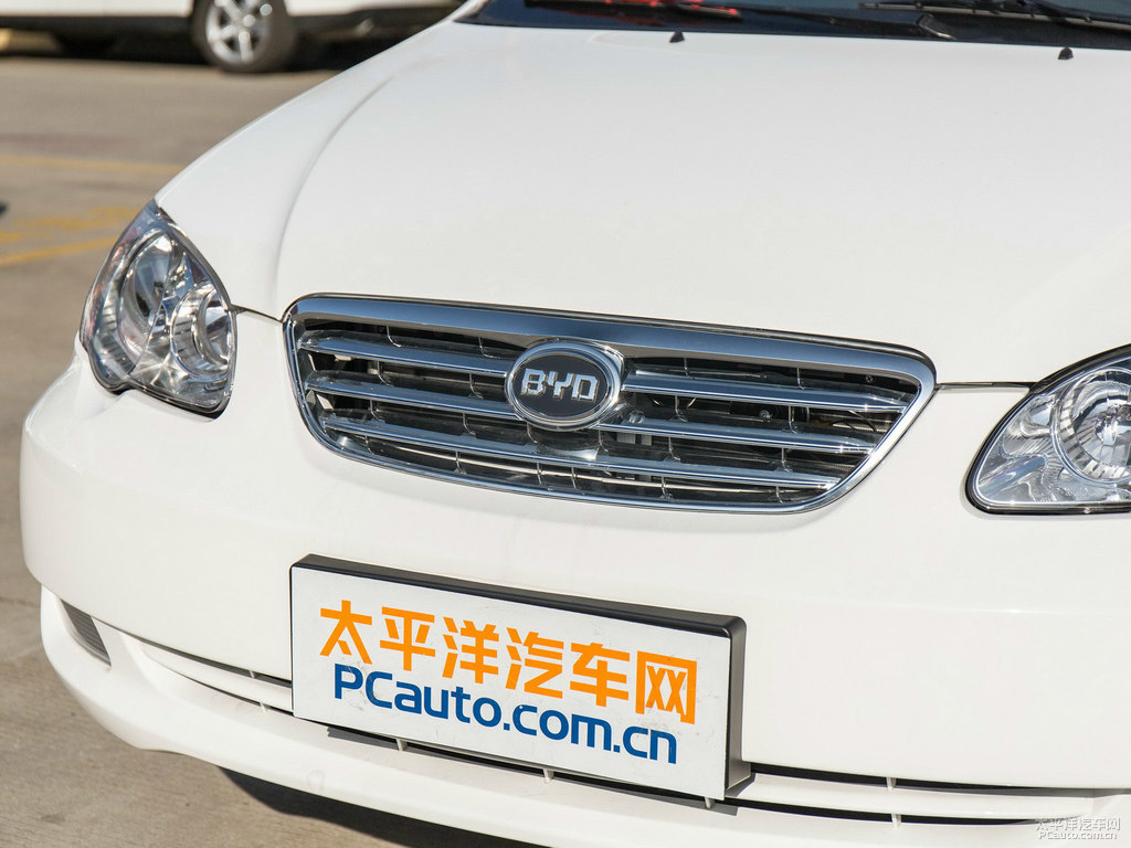 天山白比亞迪F3車頭外觀圖片