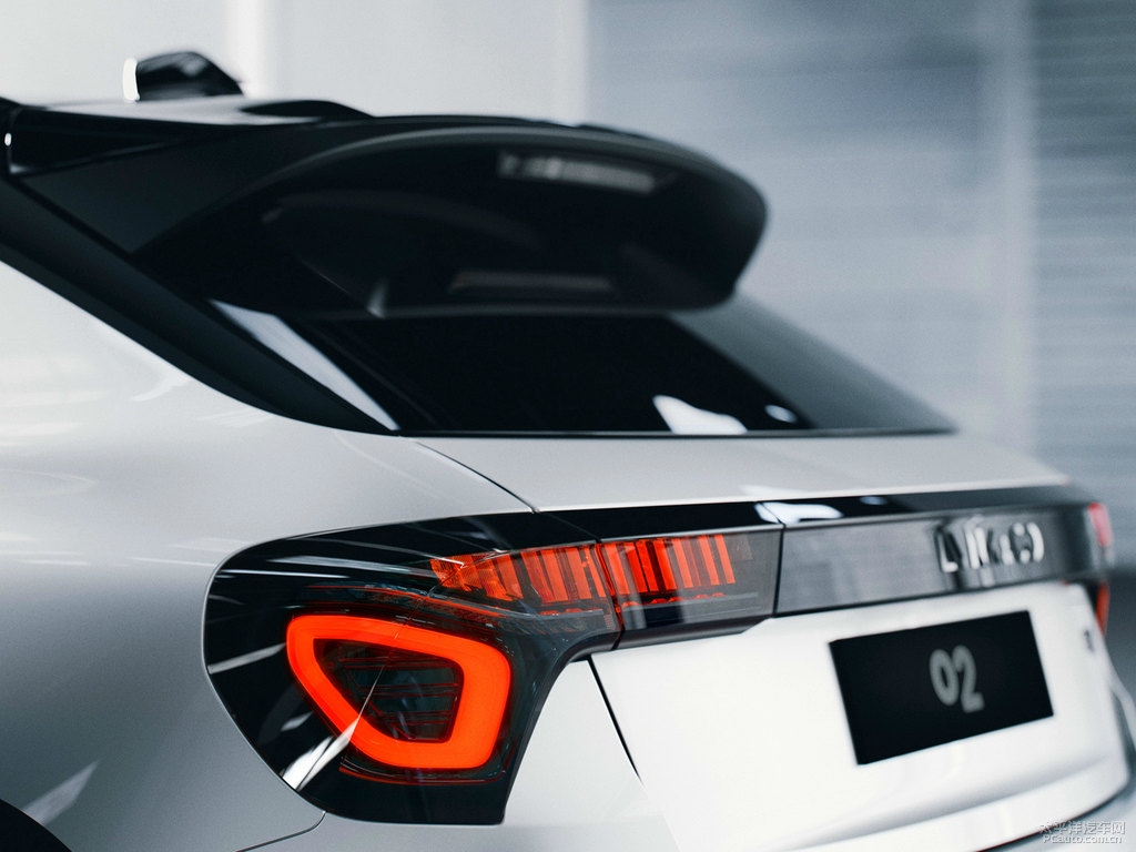 白領(lǐng)克02車尾外觀圖片