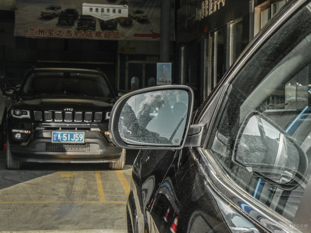 自由光車身外觀圖片