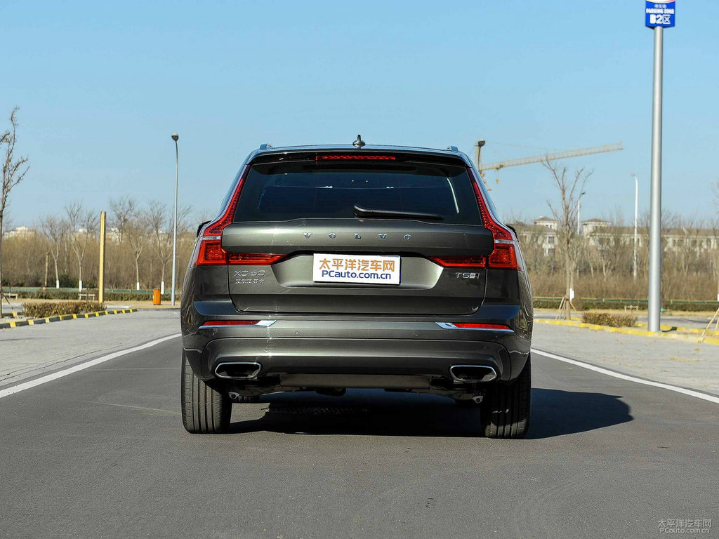 楓木棕沃爾沃XC60整車外觀外觀圖片