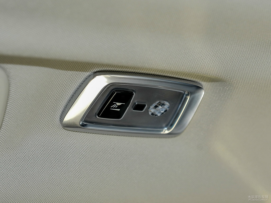 楓木棕沃爾沃XC60車廂內(nèi)飾圖片