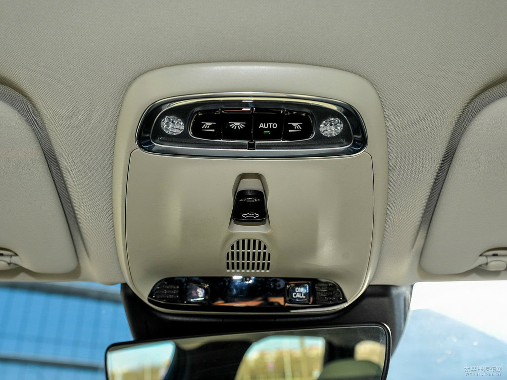 楓木棕沃爾沃XC60車廂內(nèi)飾圖片