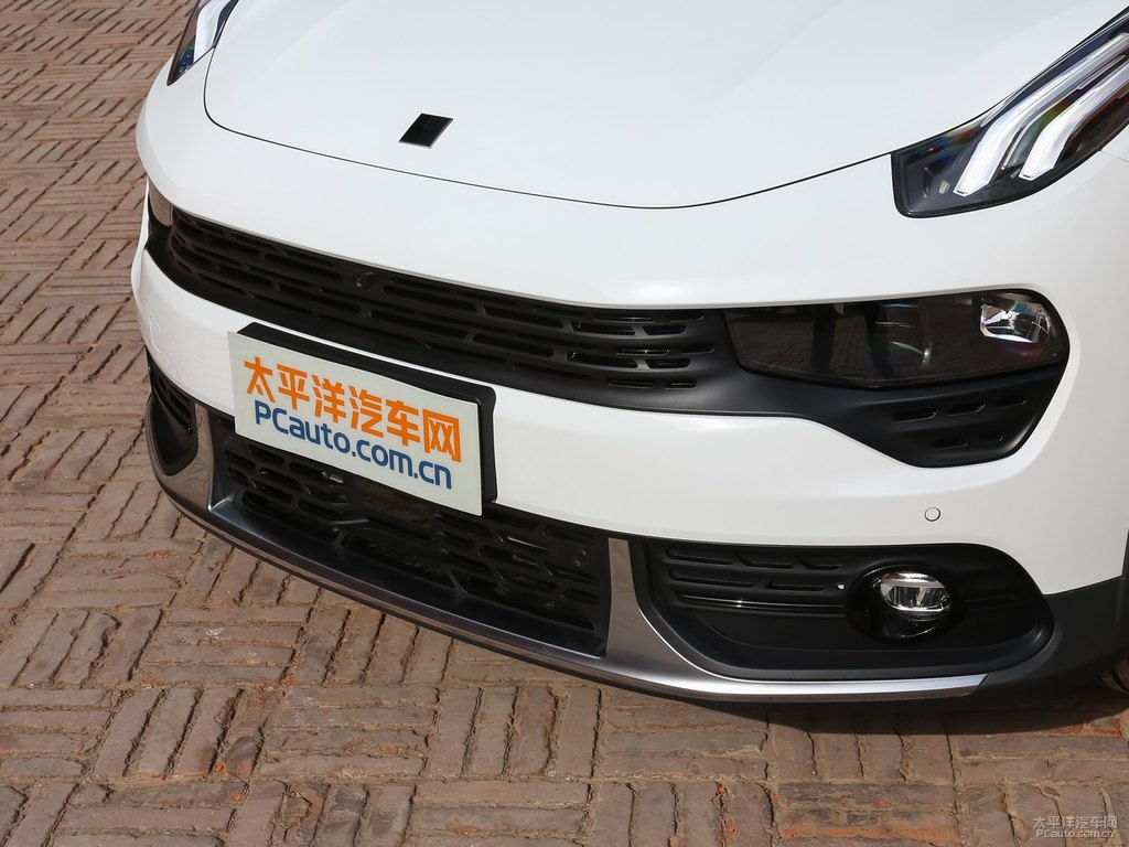 白領(lǐng)克02車頭外觀圖片