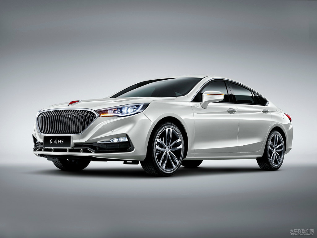 珠光白紅旗H5經(jīng)典整車外觀外觀圖片