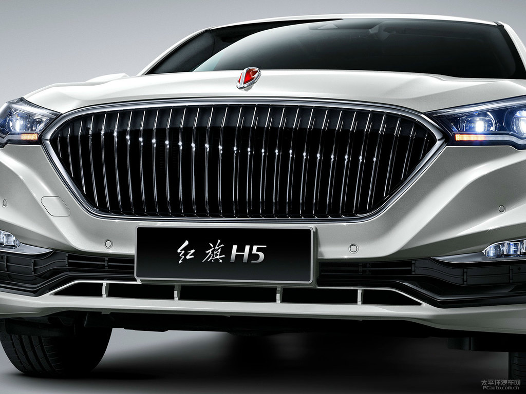 珠光白紅旗H5經(jīng)典車頭外觀圖片