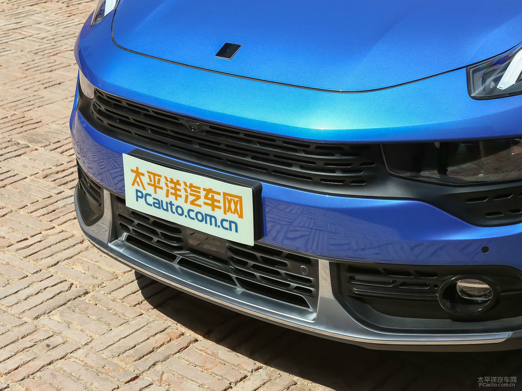 藍(lán)領(lǐng)克02車頭外觀圖片