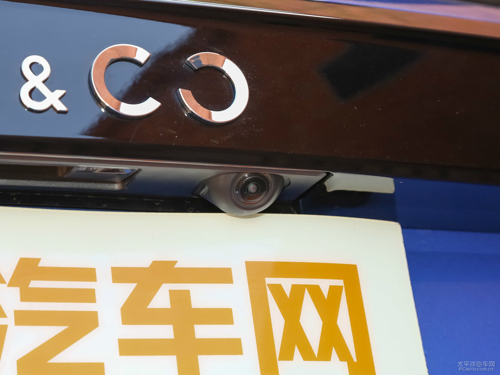 藍領克02車尾外觀圖片