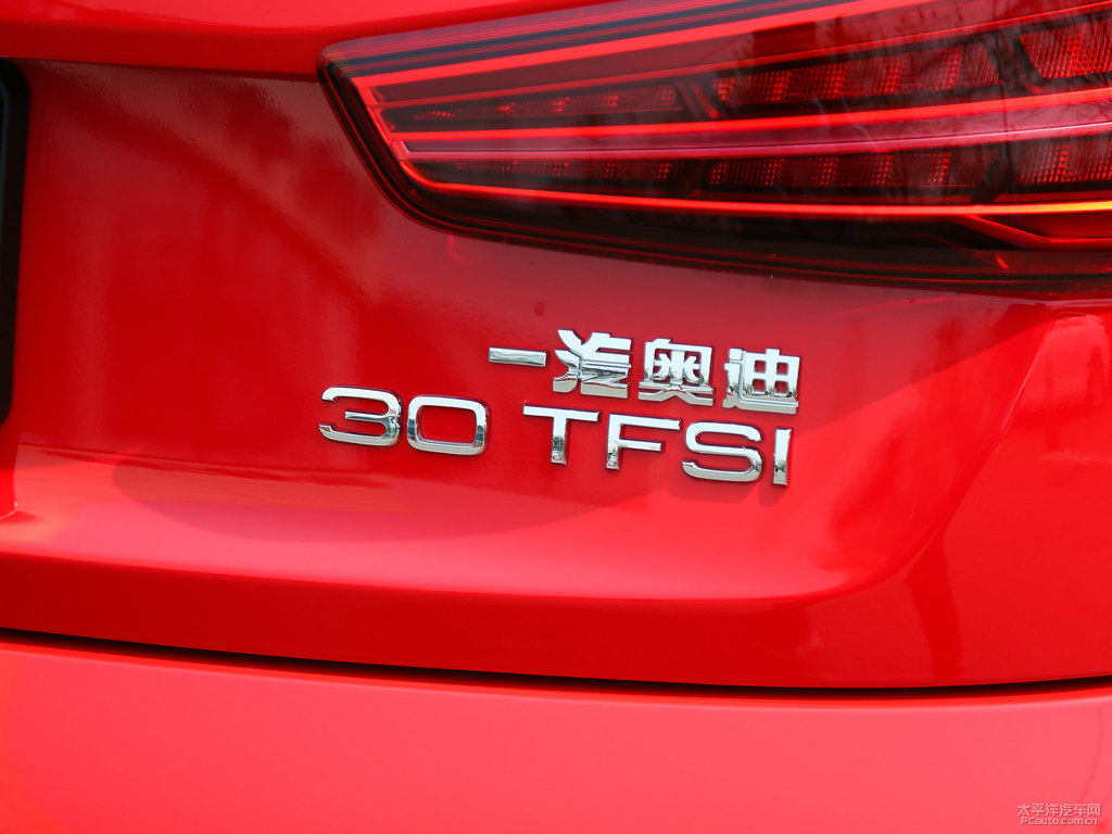 米薩諾紅奧迪Q3車尾外觀圖片