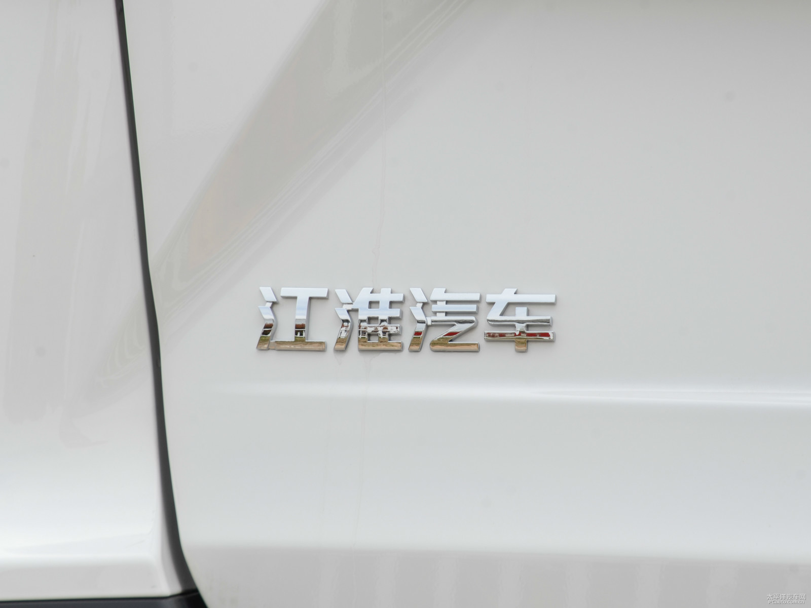 瑞風(fēng)S3外觀高清大圖
