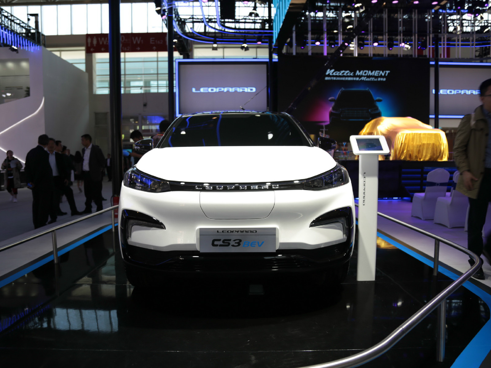 獵豹CS3 BEV車(chē)展高清大圖