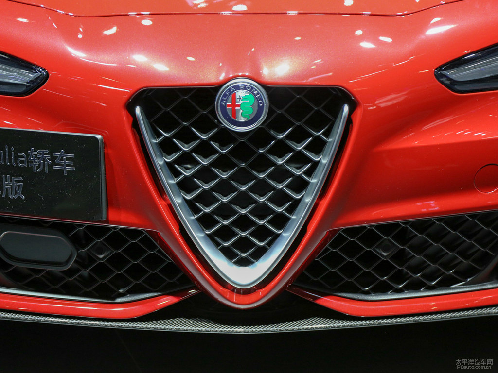 Giulia~DƬ