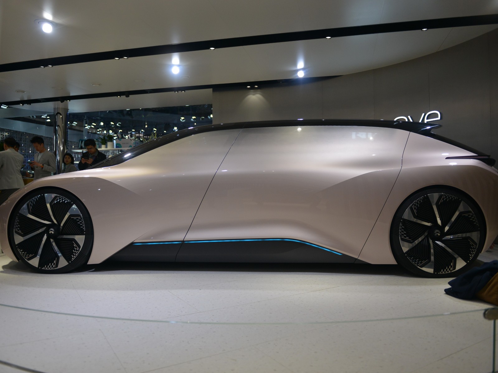 蔚來EVE車展高清大圖