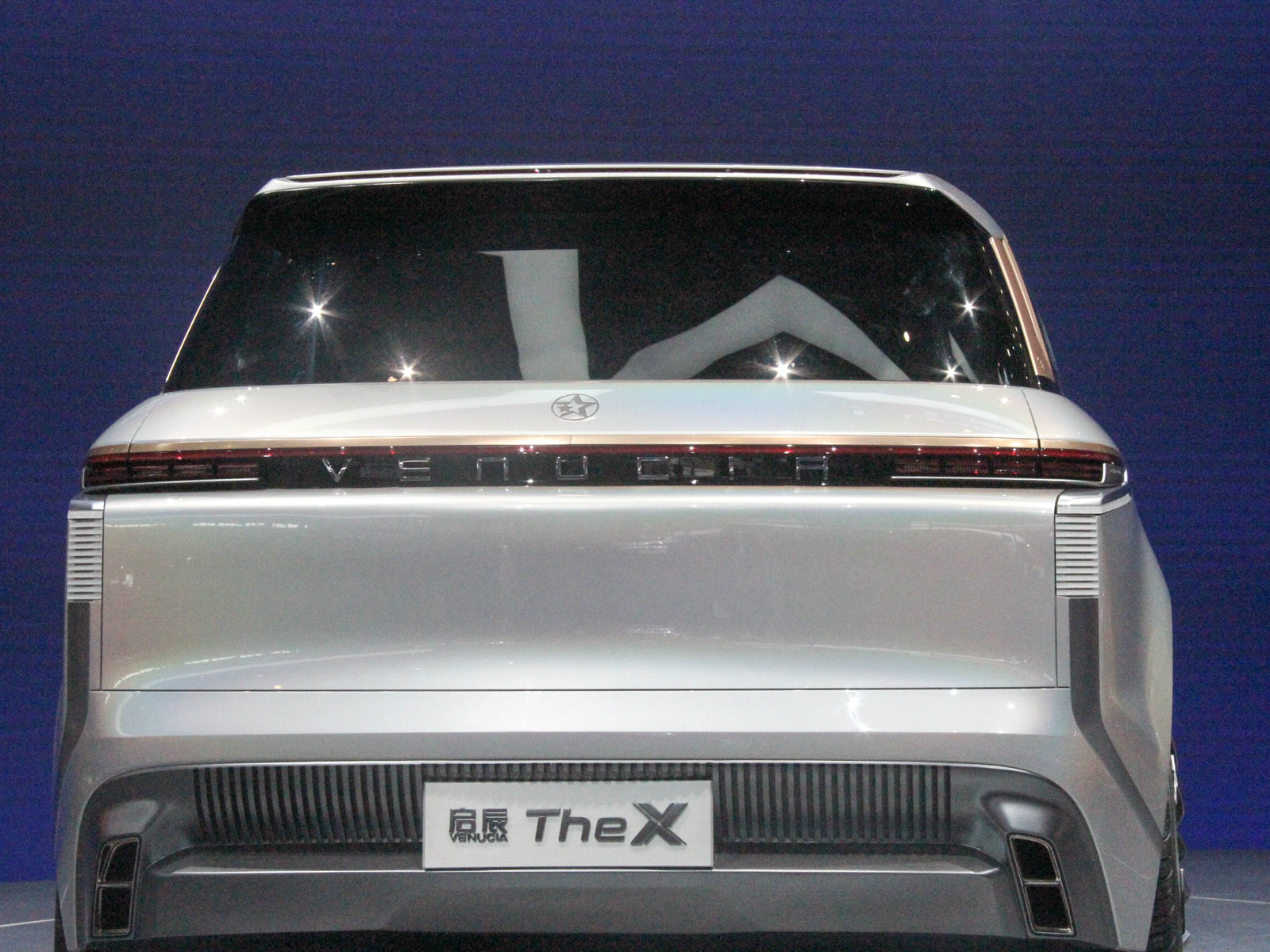 啟辰THE X車展高清大圖
