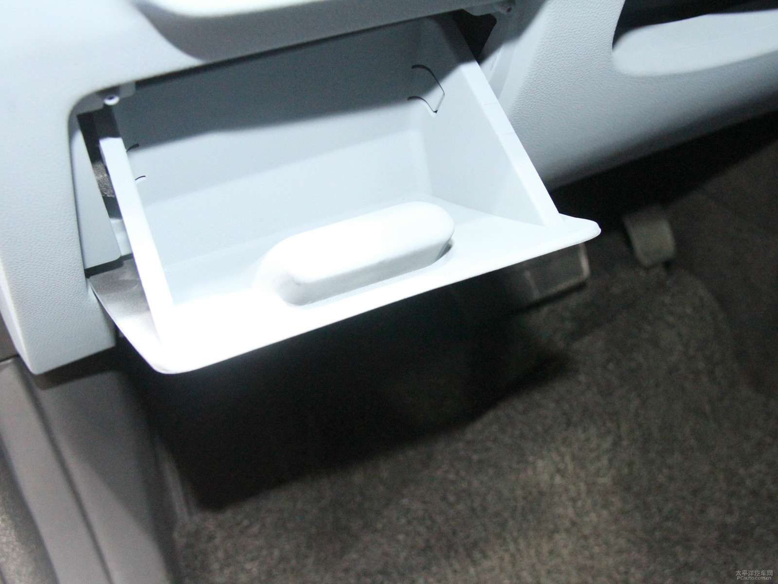 長安CS75新能源空間高清大圖