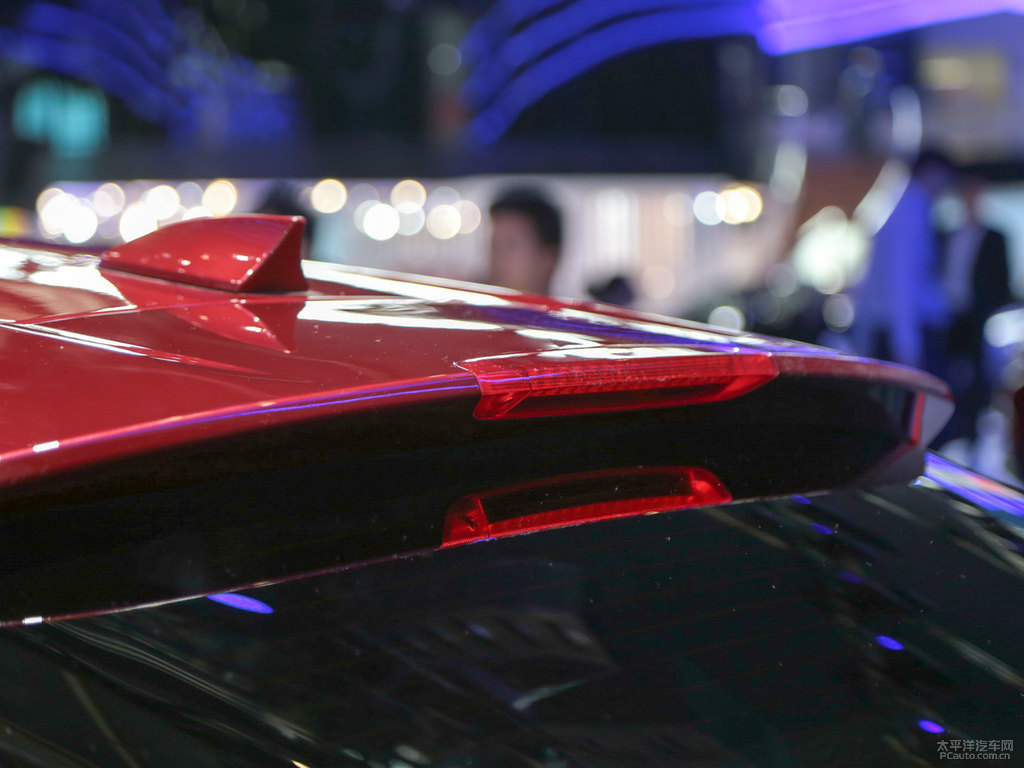 炫晶紅風(fēng)光ix5車尾外觀圖片