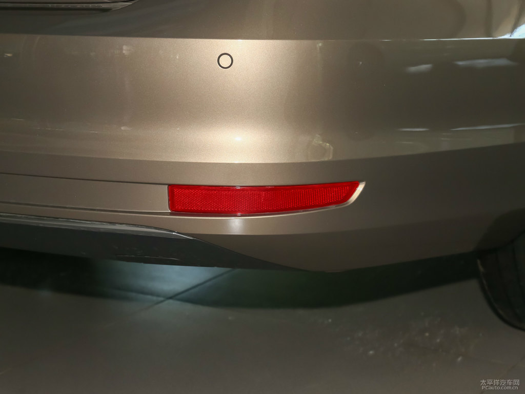 凱旋金速騰車尾外觀圖片