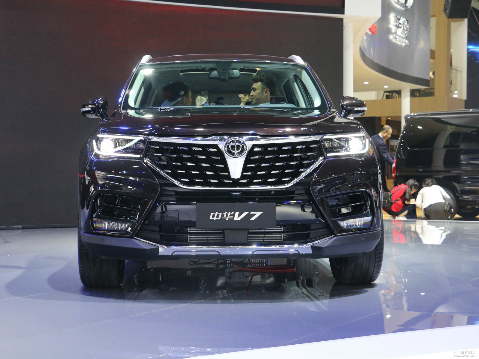中華V7外觀高清大圖