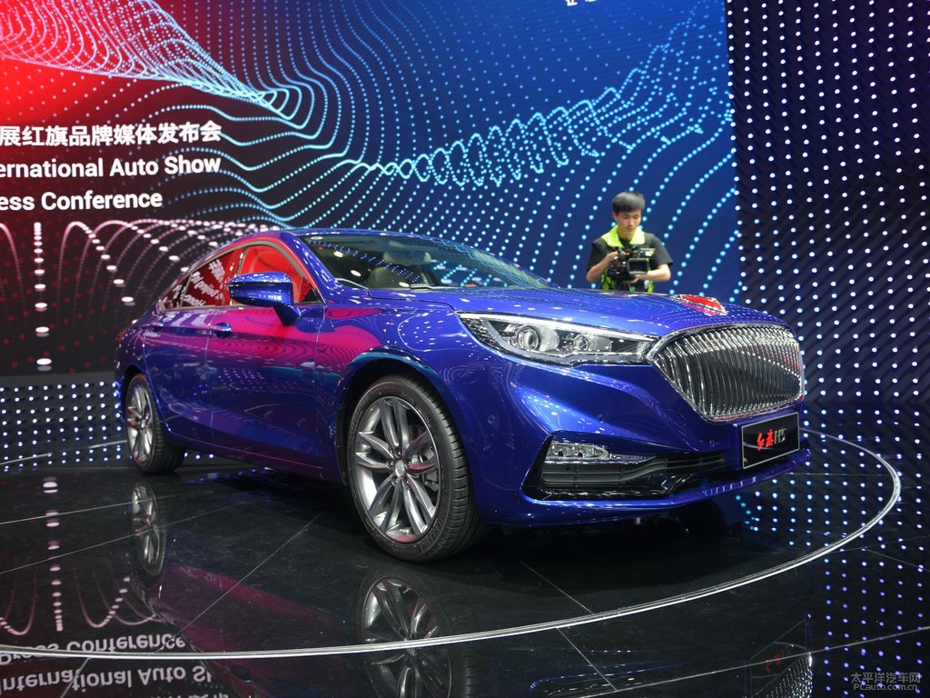 青川藍(lán)紅旗H5經(jīng)典整車外觀外觀圖片
