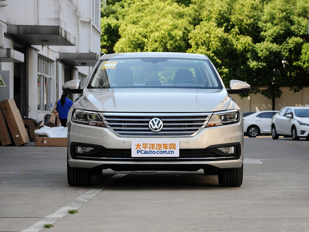 鋒芒銀朗逸整車外觀外觀圖片