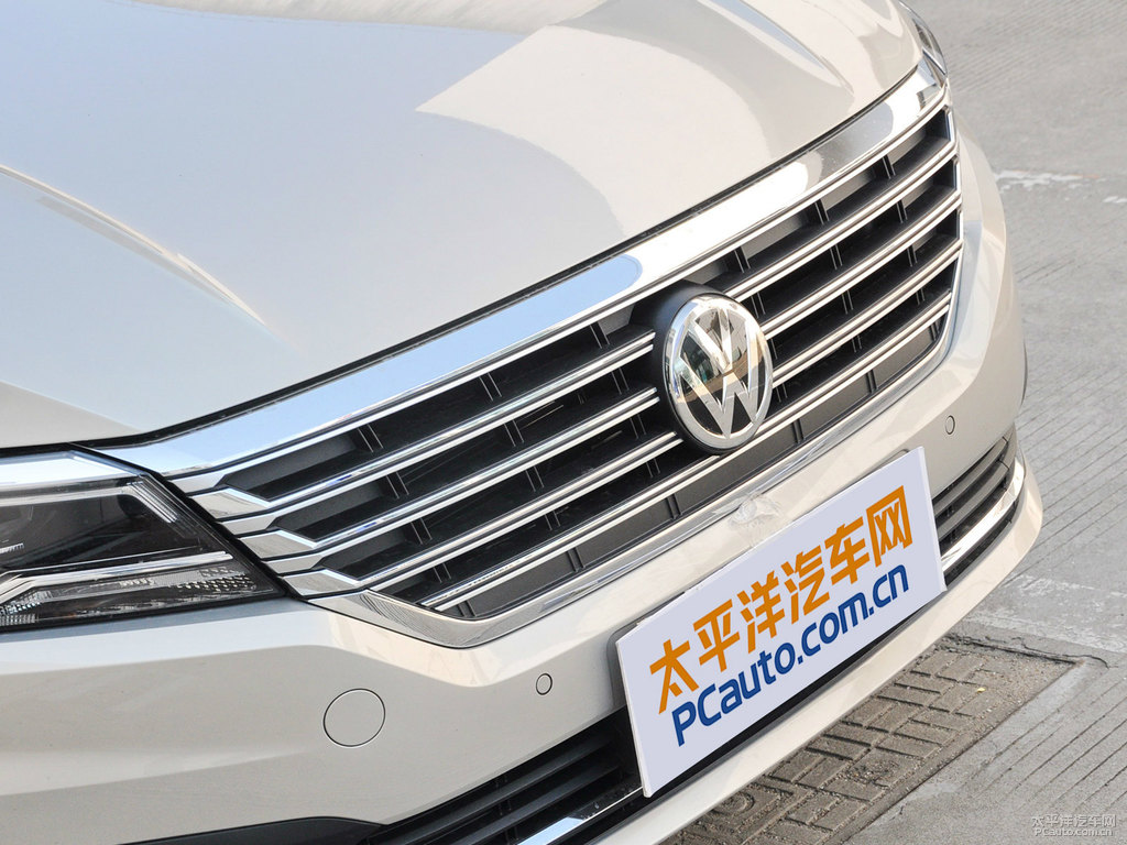 鋒芒銀朗逸車頭外觀圖片