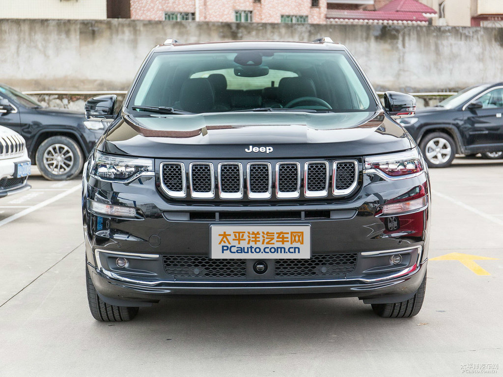 北極黑大指揮官車頭外觀圖片