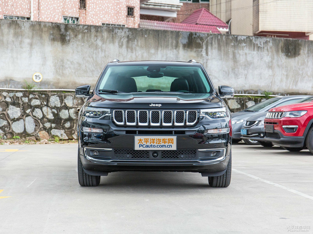 北極黑大指揮官整車外觀外觀圖片