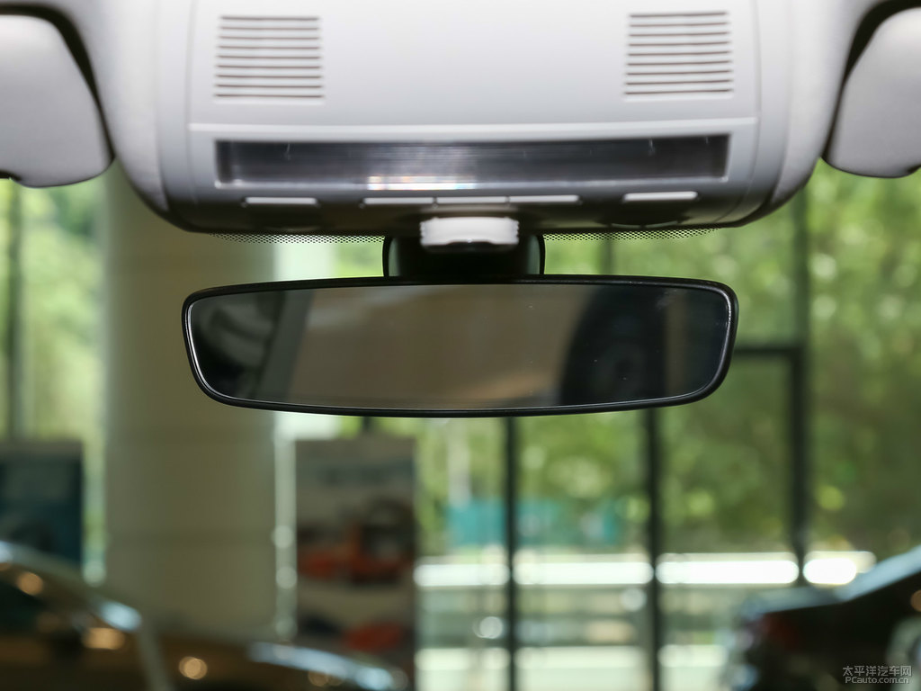 鋼琴黑途銳車廂內(nèi)飾圖片