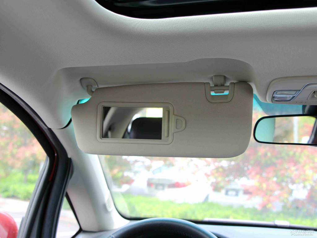 琥珀橙遠景X3車廂內(nèi)飾圖片