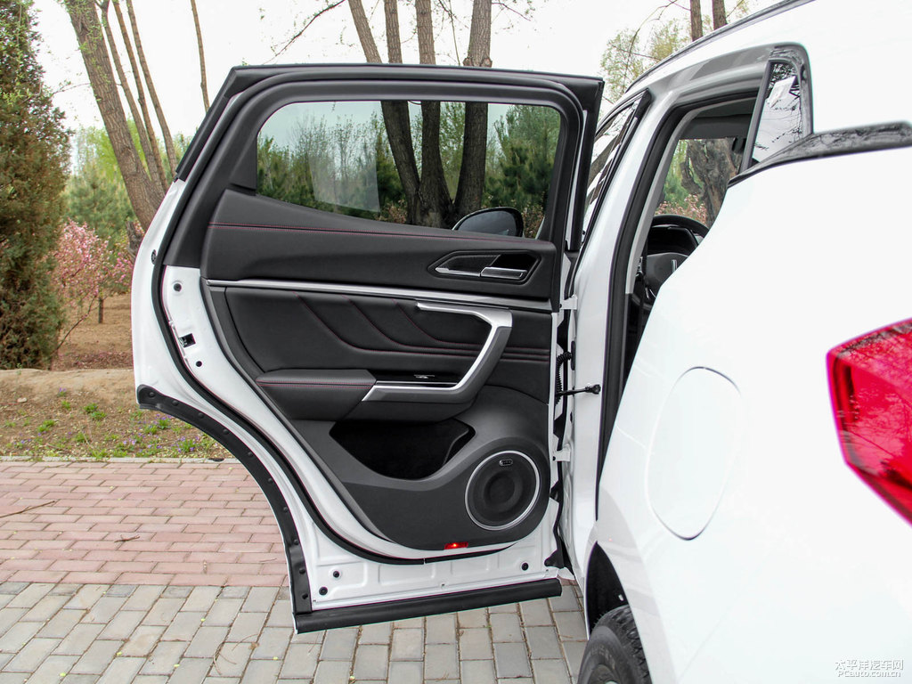 雪域白魏牌 VV5車廂內(nèi)飾圖片