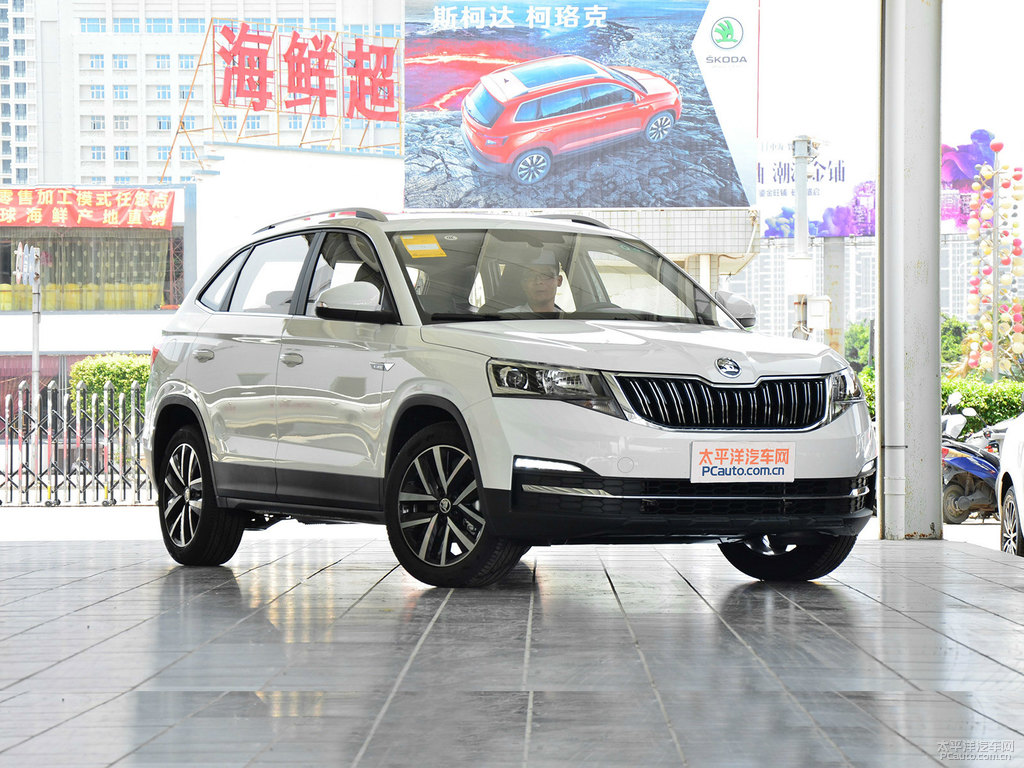 文藝白柯米克整車外觀外觀圖片