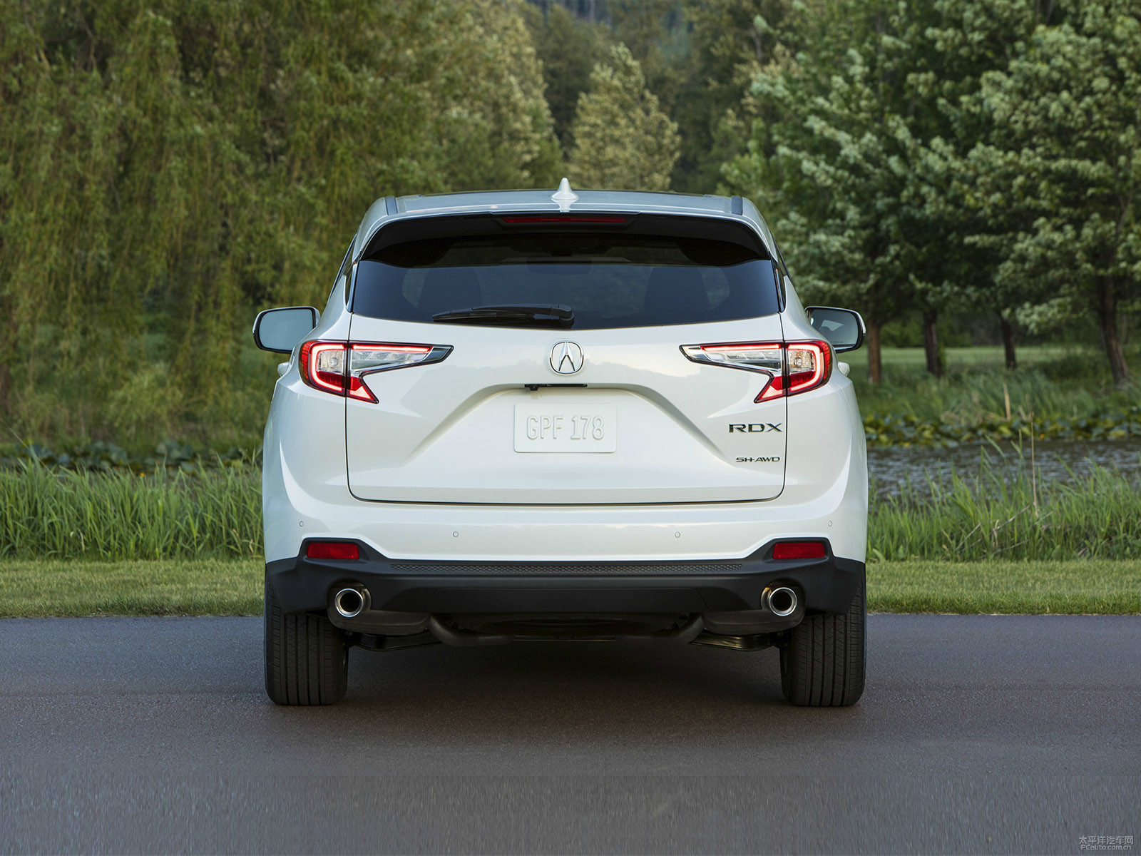 謳歌RDX(進(jìn)口)外觀高清大圖