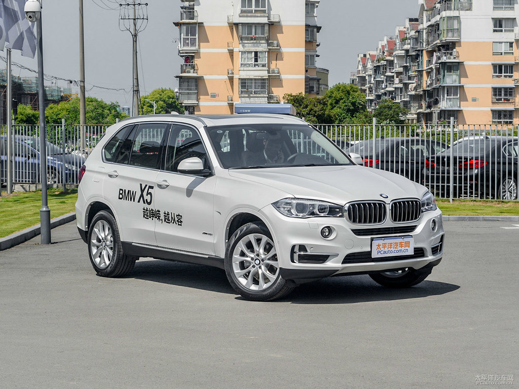 礦石白寶馬X5(進口)整車外觀外觀圖片