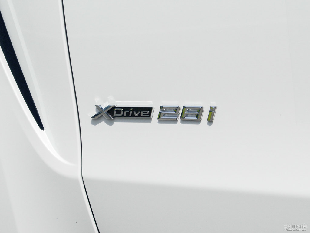 礦石白寶馬X5(進(jìn)口)車身外觀圖片
