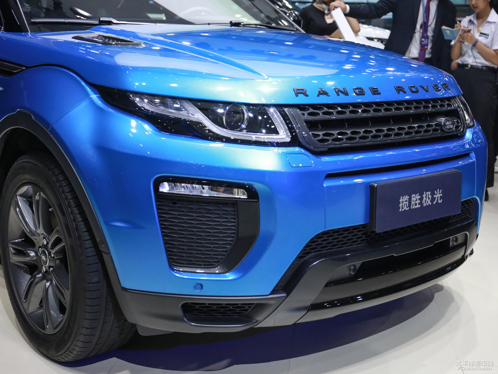 夢(mèng)蓮湖藍(lán)攬勝極光車(chē)頭外觀圖片