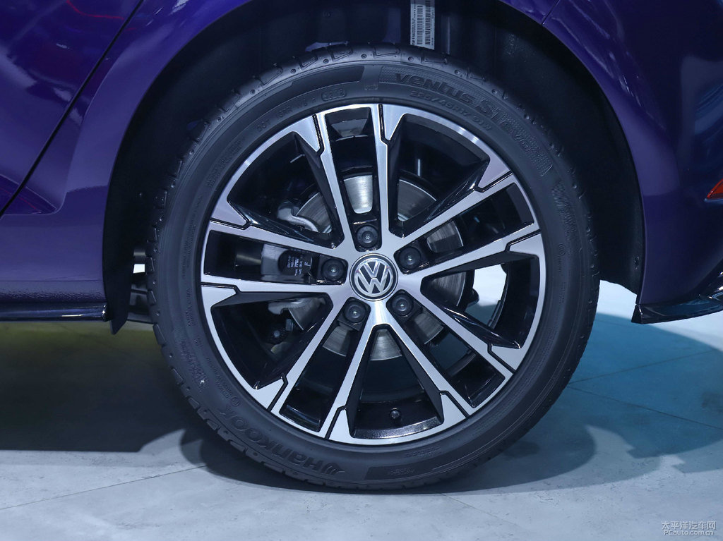 達(dá)喀爾藍(lán)高爾夫車(chē)身外觀圖片