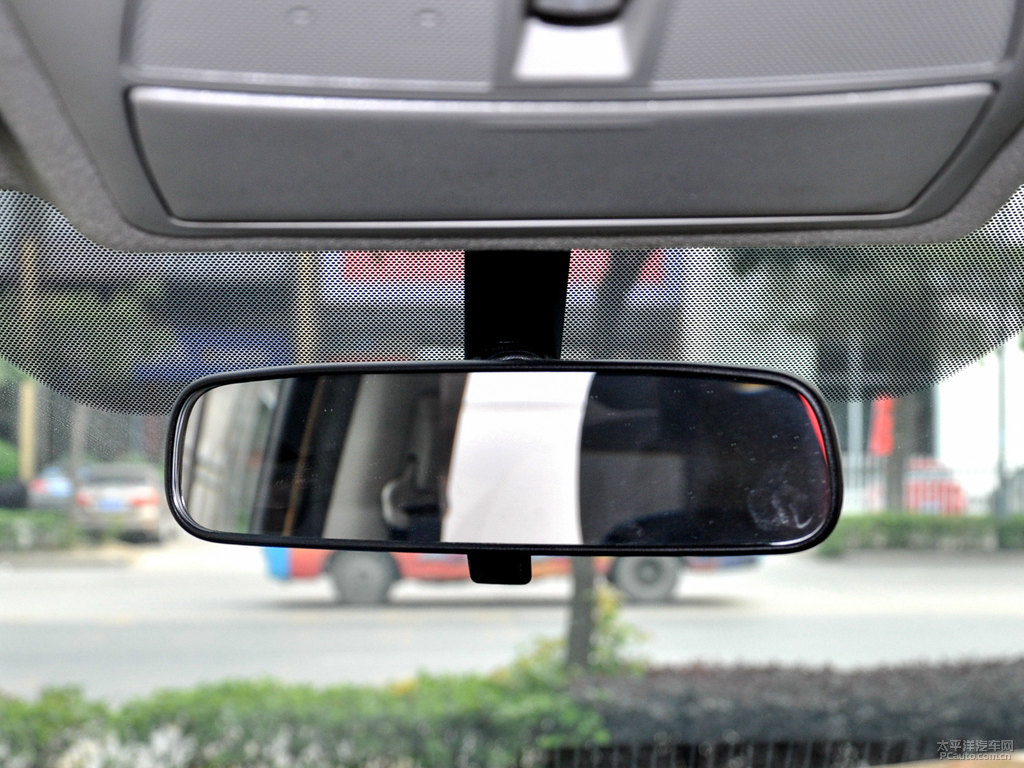 天漠金途達車廂內飾圖片