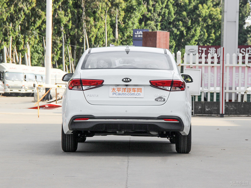 透明白福瑞迪整車外觀外觀圖片