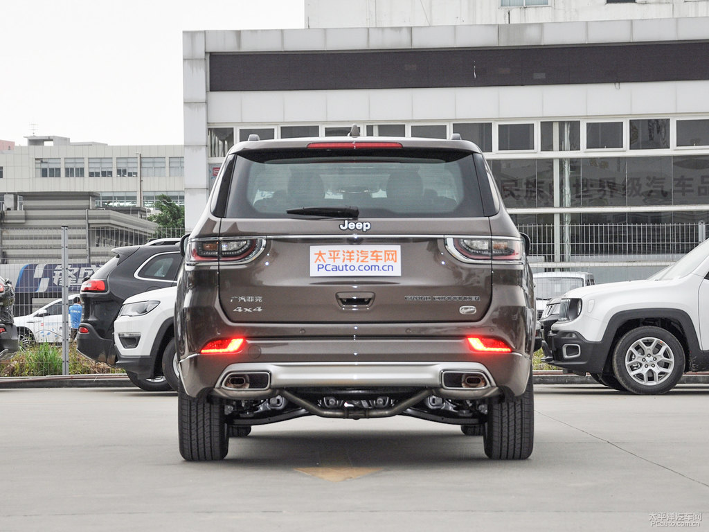 阿布扎比棕大指揮官整車外觀外觀圖片