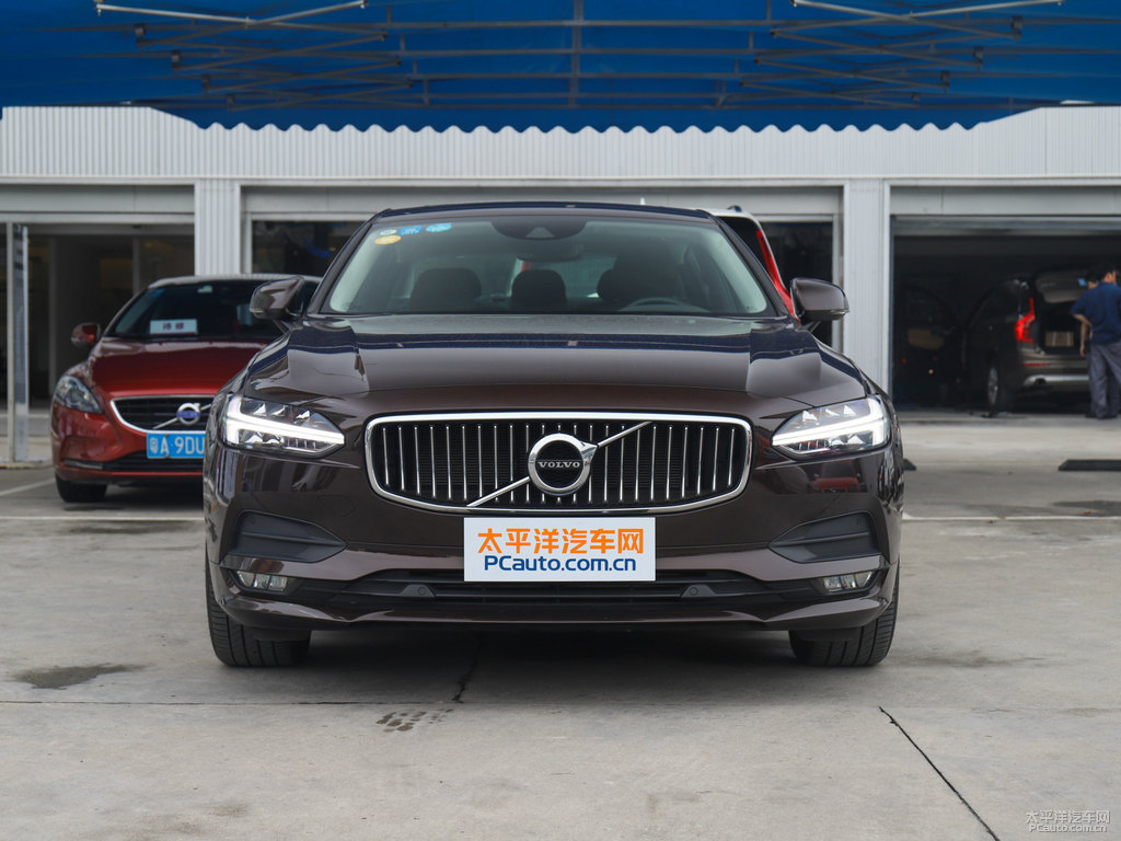 楓木棕沃爾沃S90車頭外觀圖片