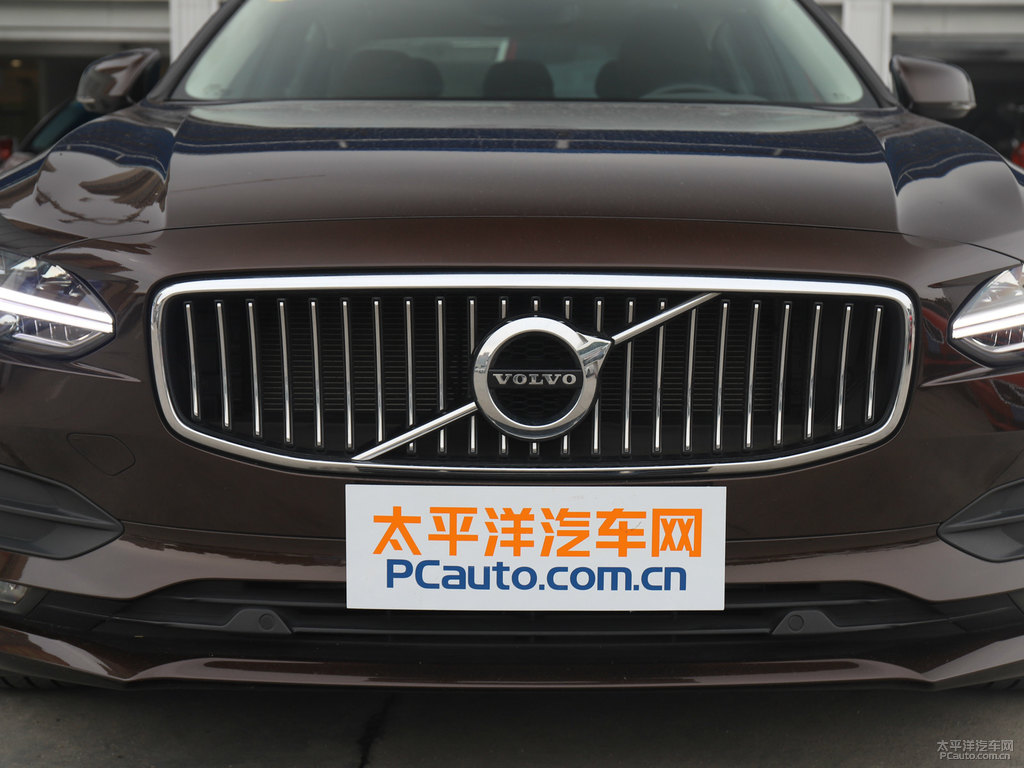 楓木棕沃爾沃S90車頭外觀圖片