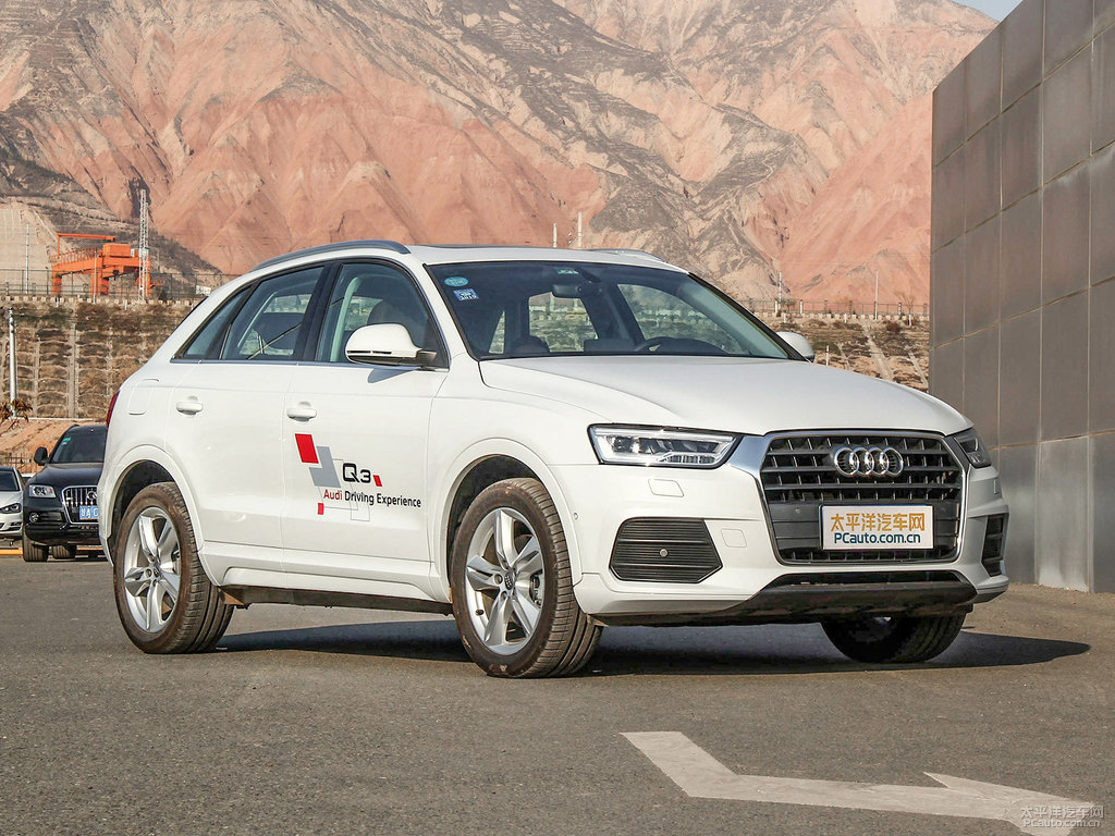冰川白奧迪Q3整車外觀外觀圖片